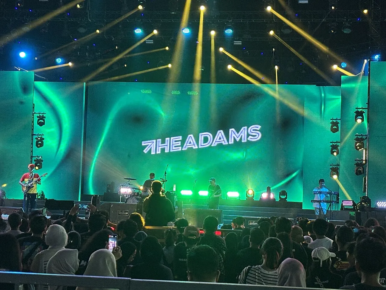 Profil grup musik indie rock The Adams di panggung musik Indonesia
