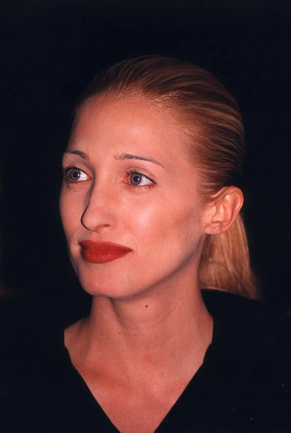 Ilustrasi profil Carolyn Bessette Kennedy ikon mode era sembilanan