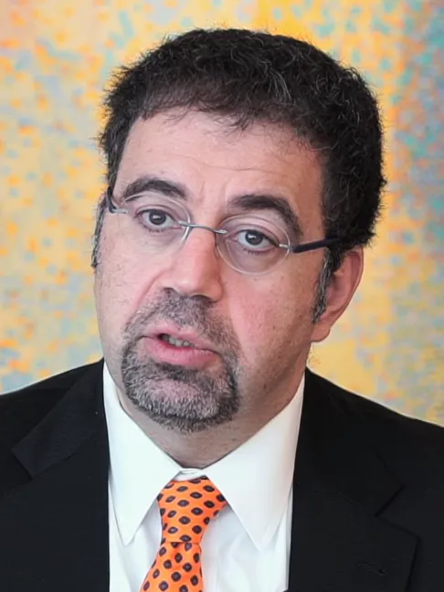 Ilustrasi profil ekonom peraih Nobel Daron Acemoglu