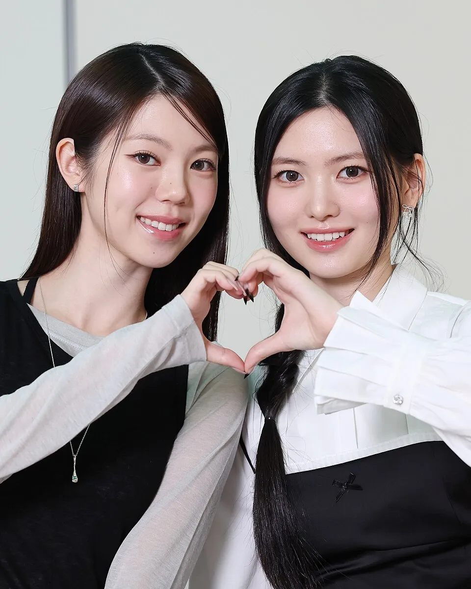 Duo K-pop Dodree saat menjalani sesi pemotretan konsep album terbaru