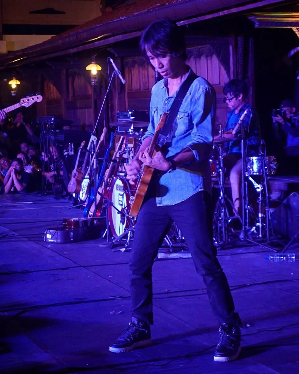 Profil Eross Candra gitaris legendaris pendiri Sheila on 7