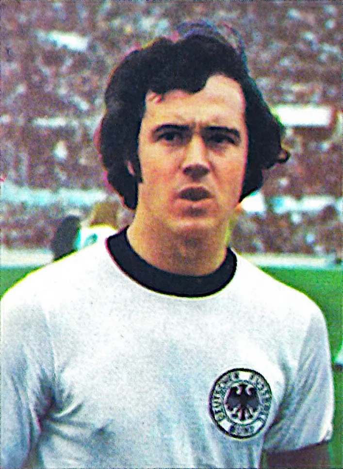 Franz Beckenbauer legenda sepak bola Jerman berjuluk Der Kaiser