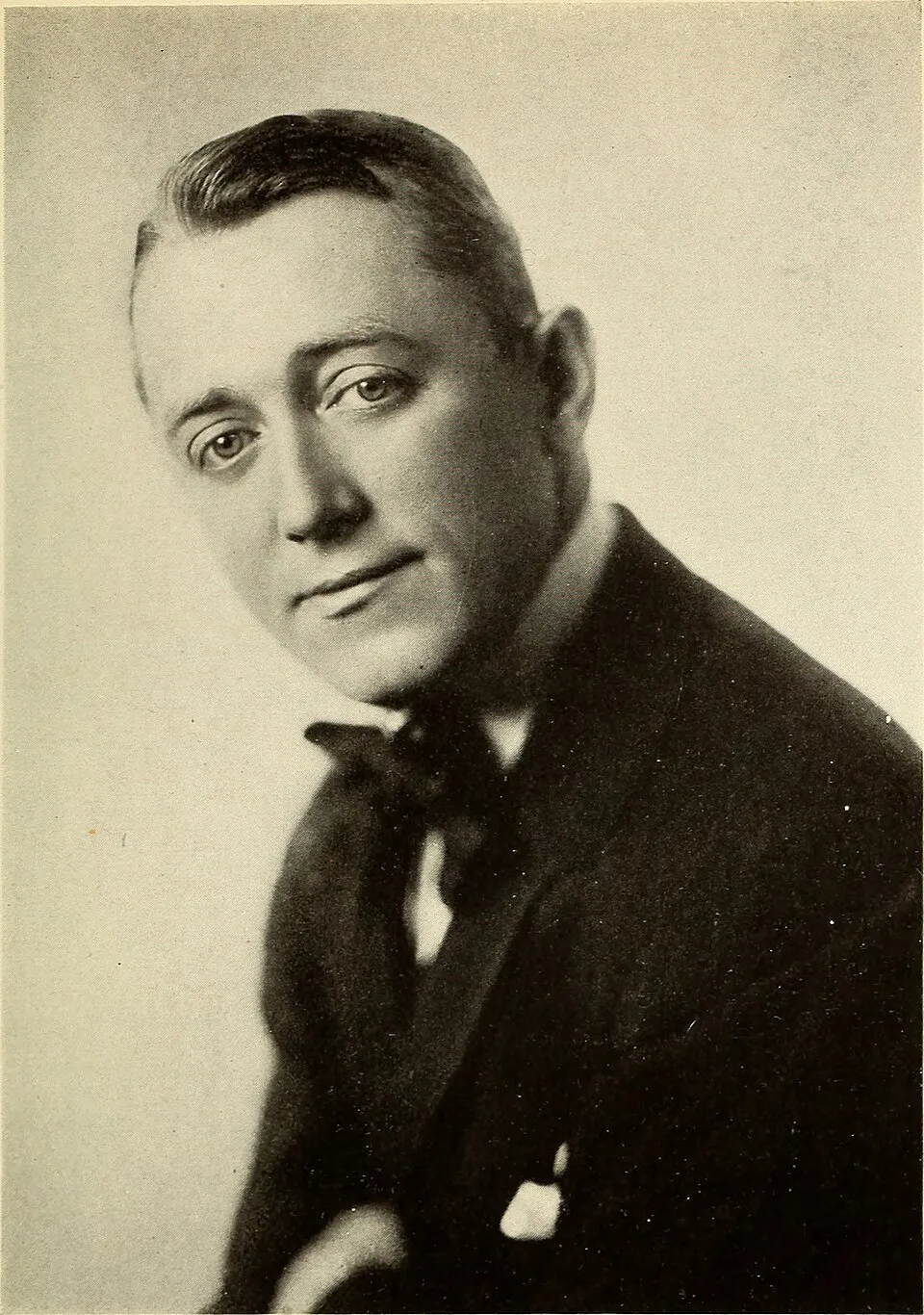 Patung perunggu George M. Cohan di kawasan Times Square New York