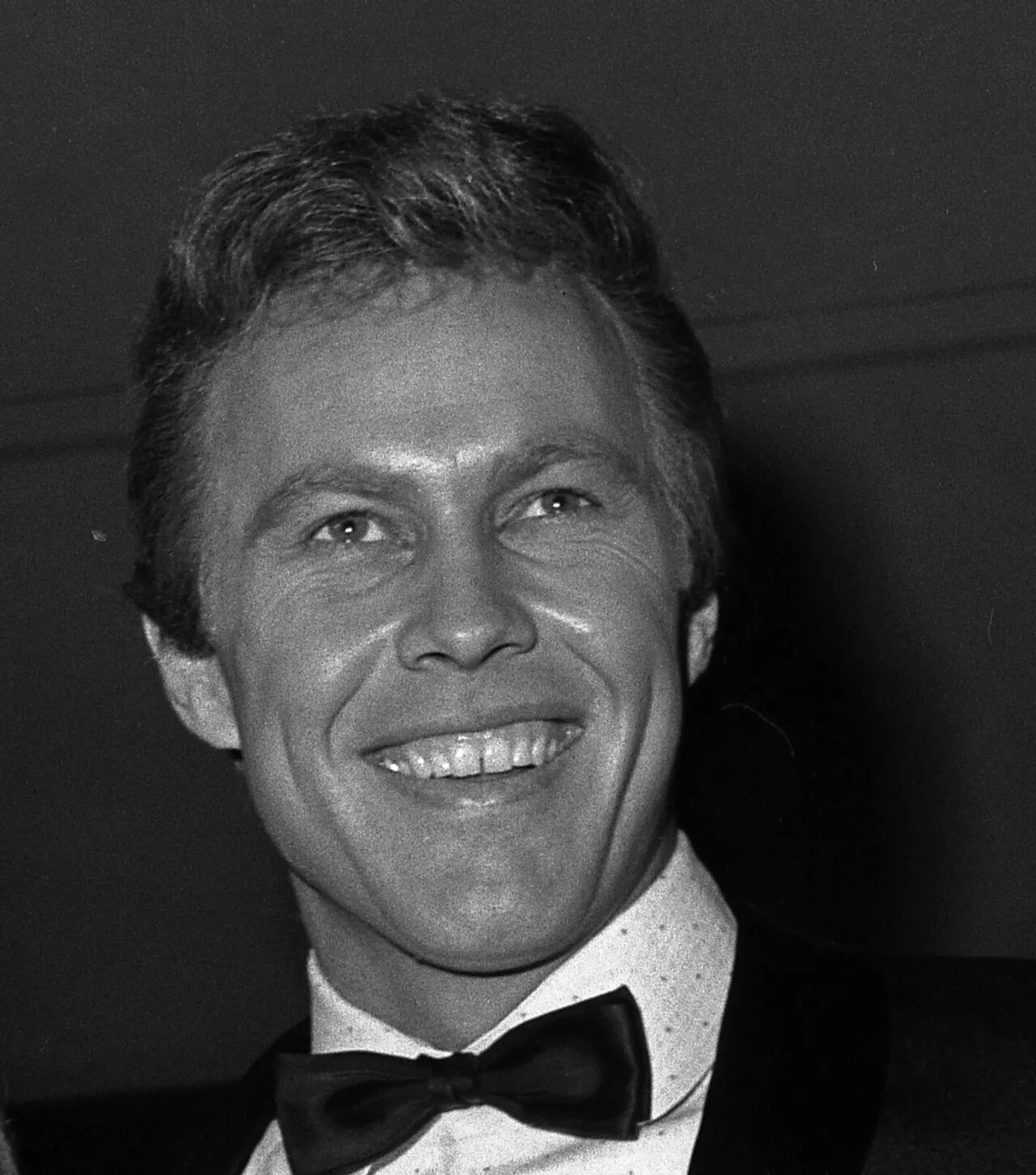 Profil aktor dan penyanyi baritone Harve Presnell