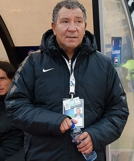 Profil pelatih sepak bola asal Belanda Henk ten Cate