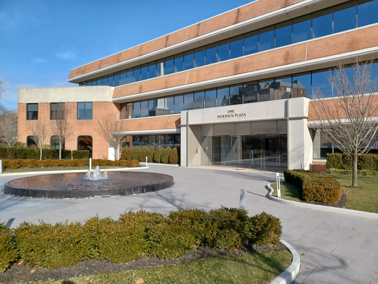Gedung kantor pusat Interactive Brokers di Greenwich Connecticut