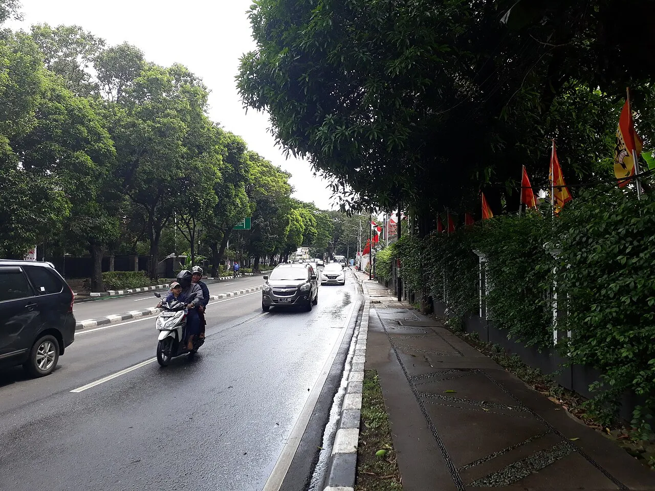 Kawasan Jalan Pangeran Diponegoro di Jakarta Pusat