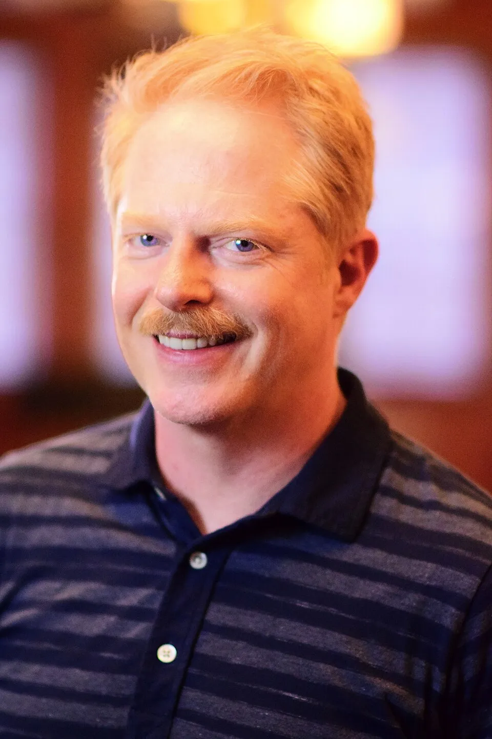 Aktor Amerika Serikat Jesse Tyler Ferguson dalam acara penghargaan