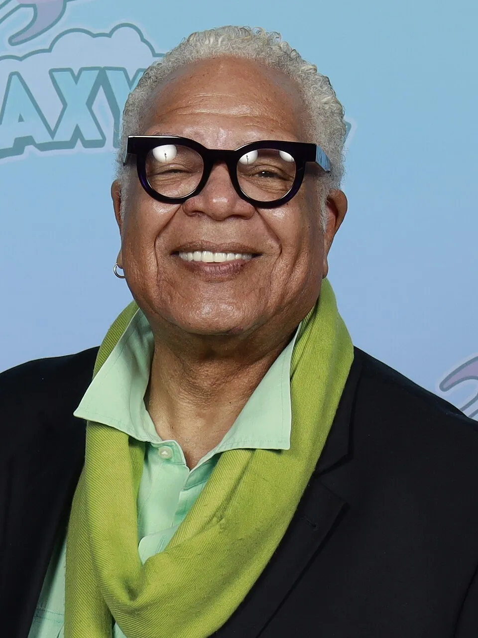 Profil aktor teater dan pengisi suara legendaris Amerika Serikat Ken Page