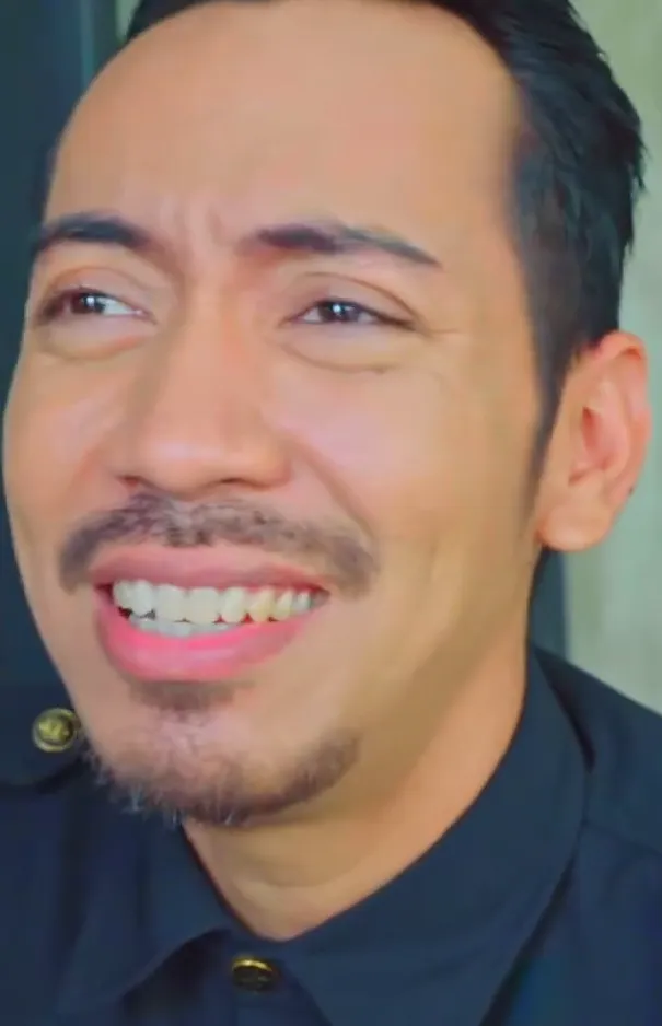 Profil aktor dan sutradara Indonesia Khiva Iskak