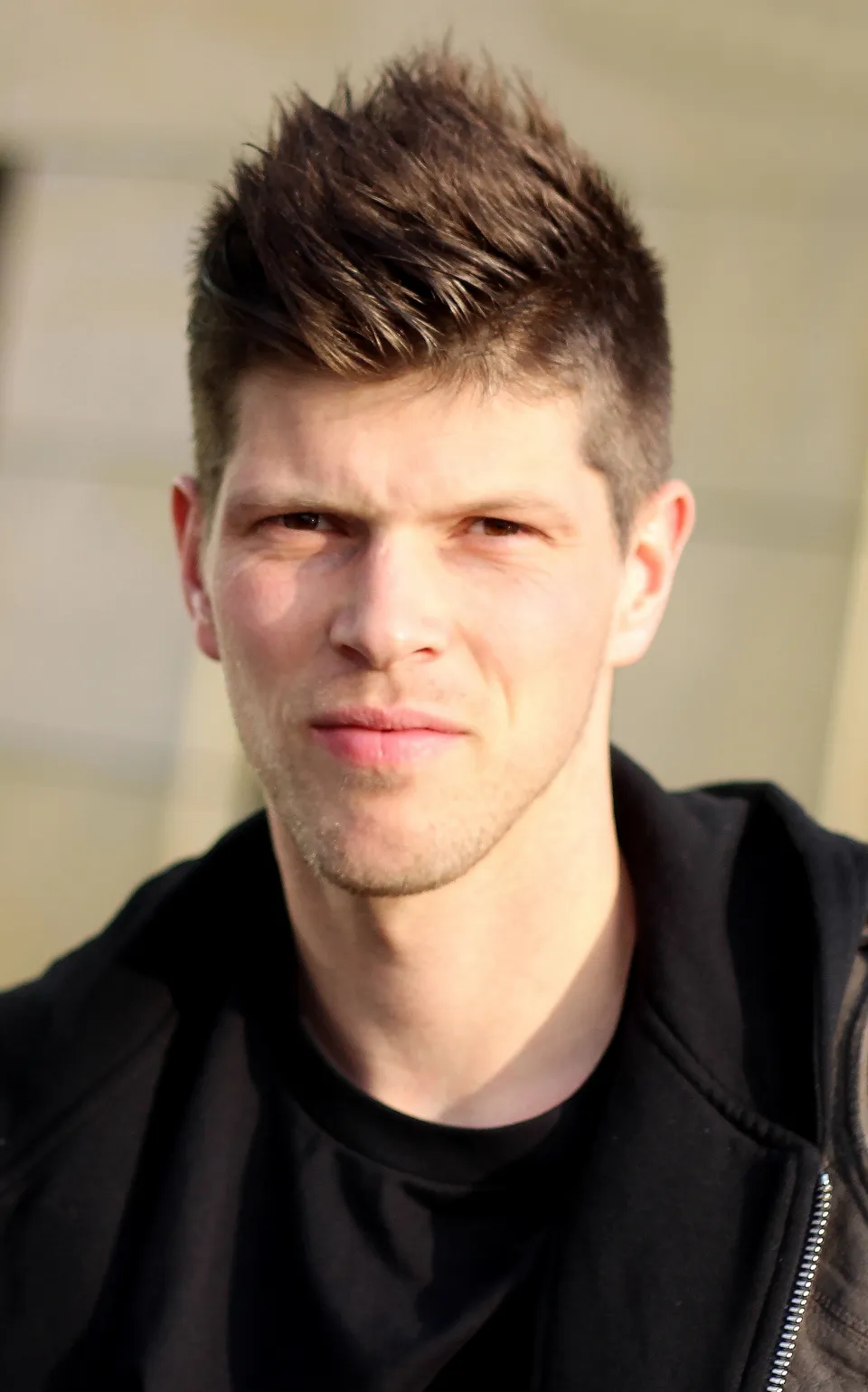 Ilustrasi profil Klaas-Jan Huntelaar penyerang tajam legendaris timnas Belanda
