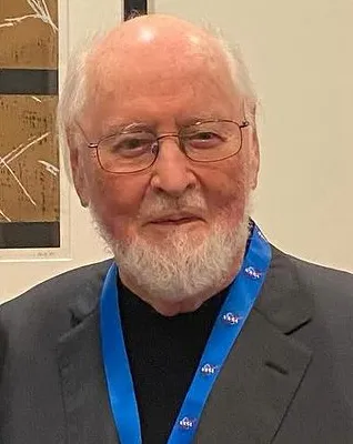 Komposer legendaris John Williams saat memimpin orkestra musik film Hollywood