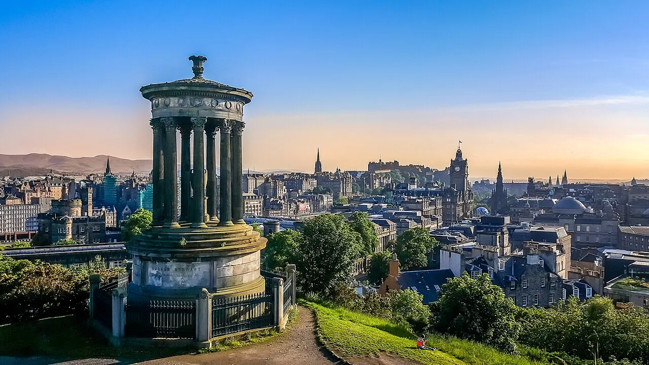 Pemandangan arsitektur bersejarah di kawasan pusat Kota Edinburgh