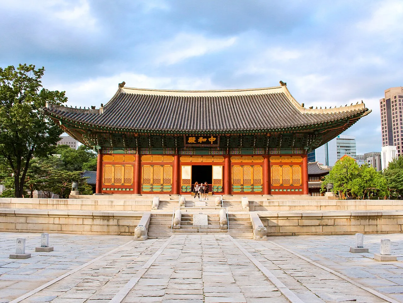 Profil Kota Seoul sebagai pusat metropolitan global dan ibu kota Korea Selatan
