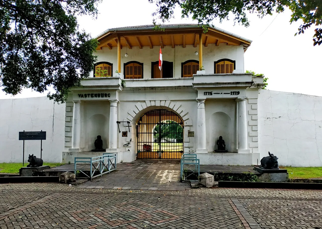 Pemandangan kawasan bersejarah dan pusat budaya di Kota Surakarta