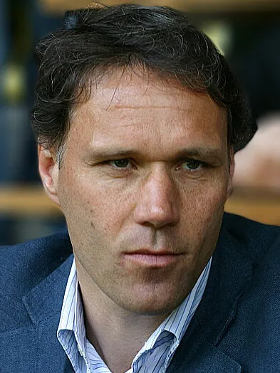 Legenda sepak bola Belanda Marco van Basten saat masa kejayaannya
