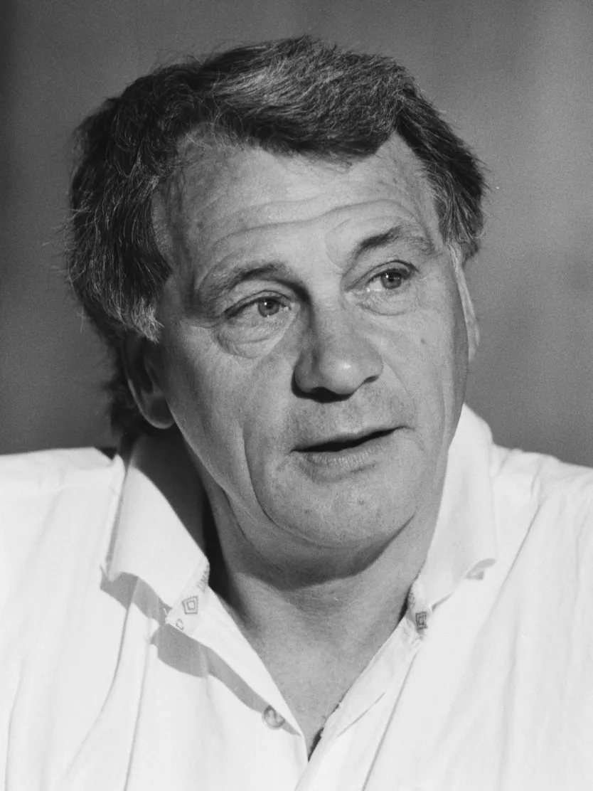 Profil legenda sepak bola Inggris Bobby Robson semasa hidup