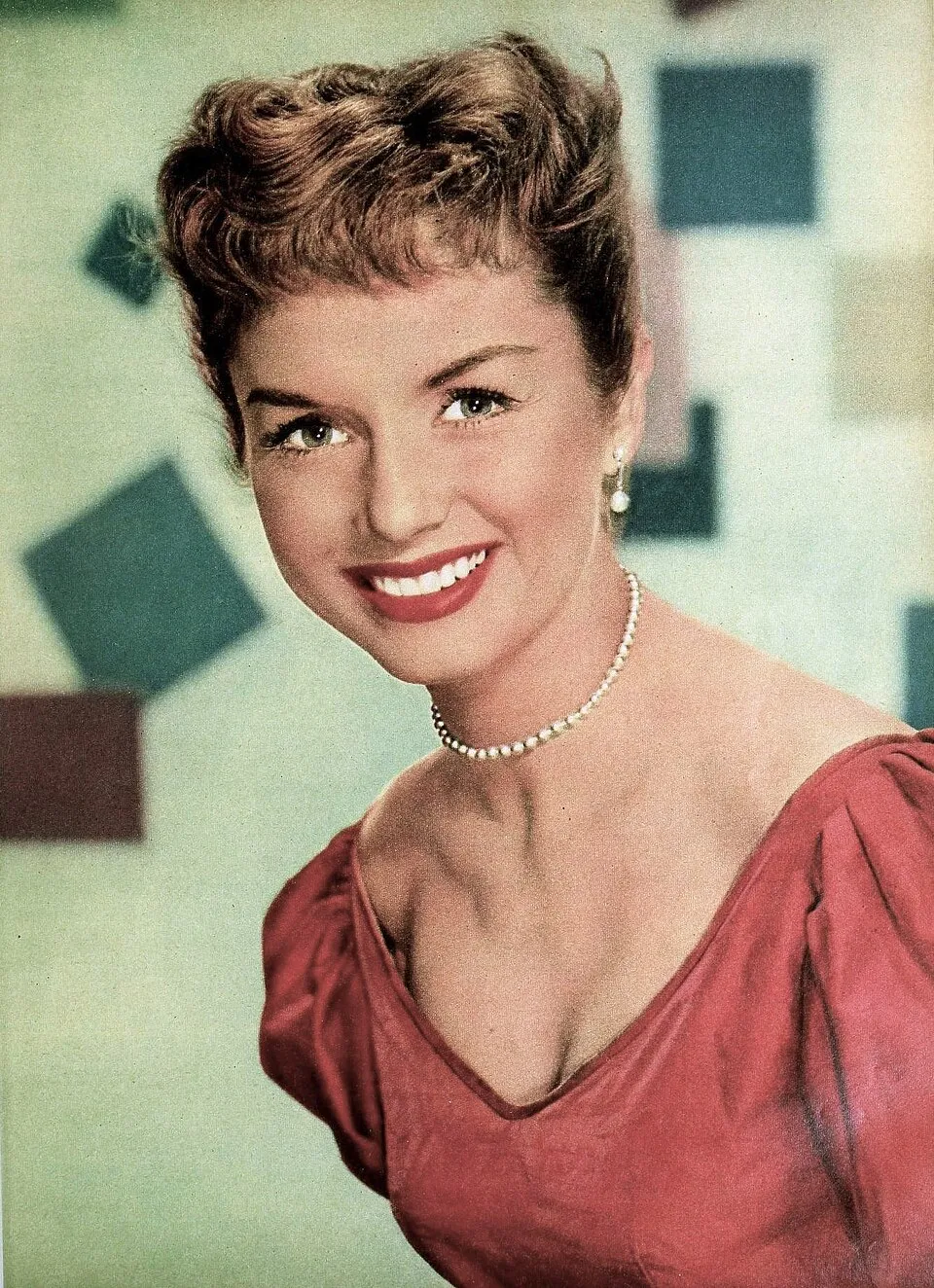 Aktris legendaris Hollywood Debbie Reynolds semasa muda