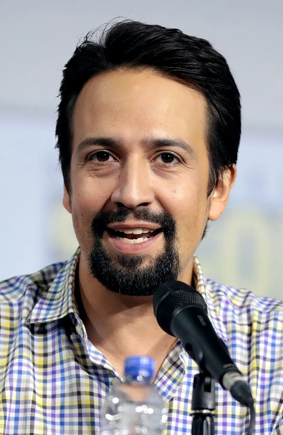 Komposer dan aktor Lin-Manuel Miranda dalam sebuah acara seni