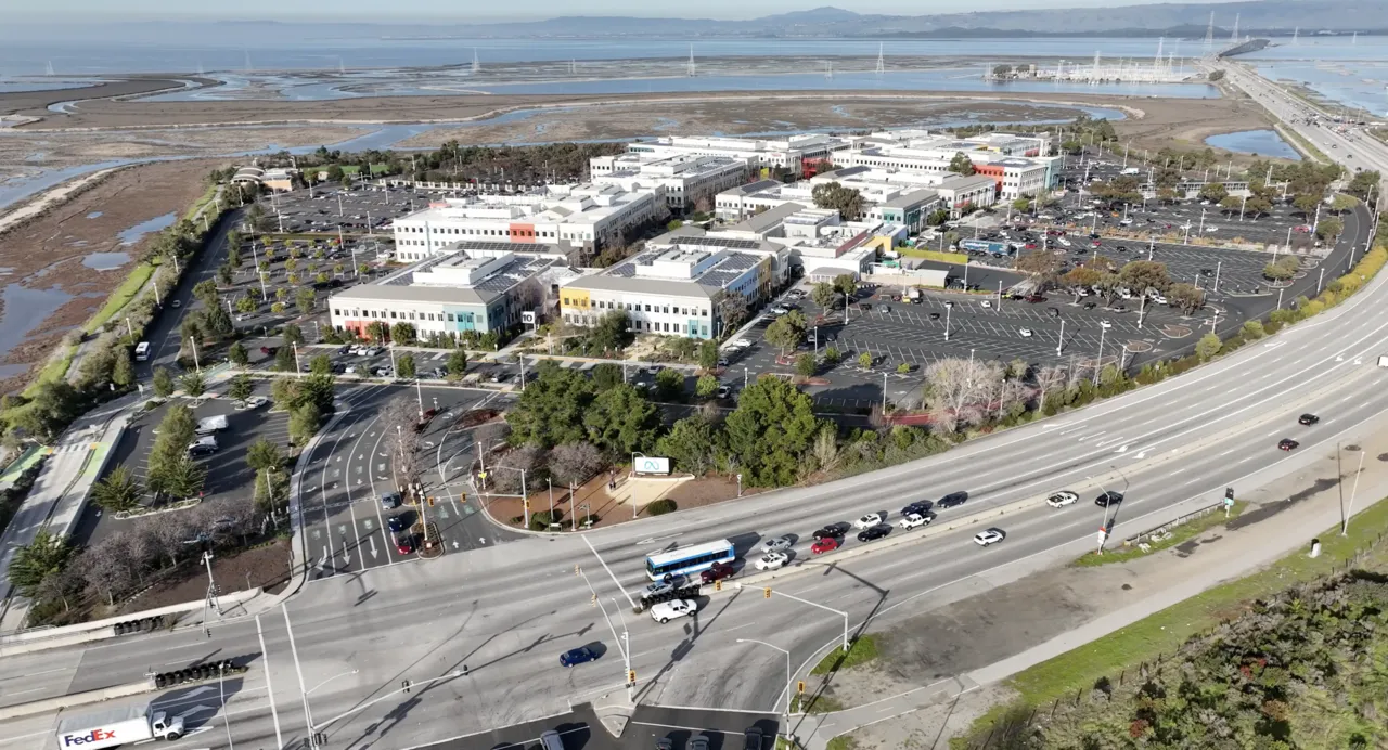 Gedung kantor pusat Meta Platforms di Menlo Park, California