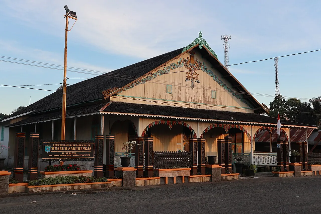 Tampak depan bangunan Museum Sadurengas di Kabupaten Paser Kalimantan Timur