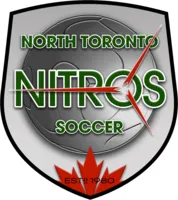 Tim sepak bola North Toronto Nitros berlatih di lapangan