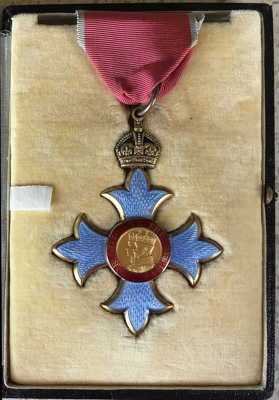 Lencana dan insignia Order of the British Empire