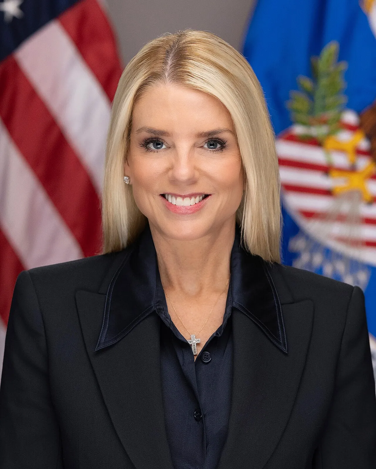 Pam Bondi sebagai mantan Jaksa Agung Amerika Serikat dan politikus Partai Republik