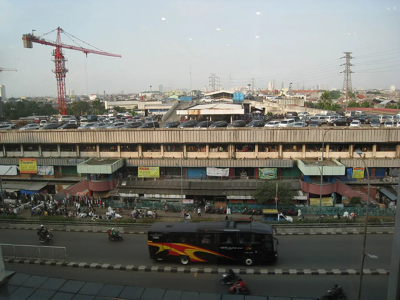 Kawasan pusat perbelanjaan legendaris Pasar Senen di Jakarta Pusat