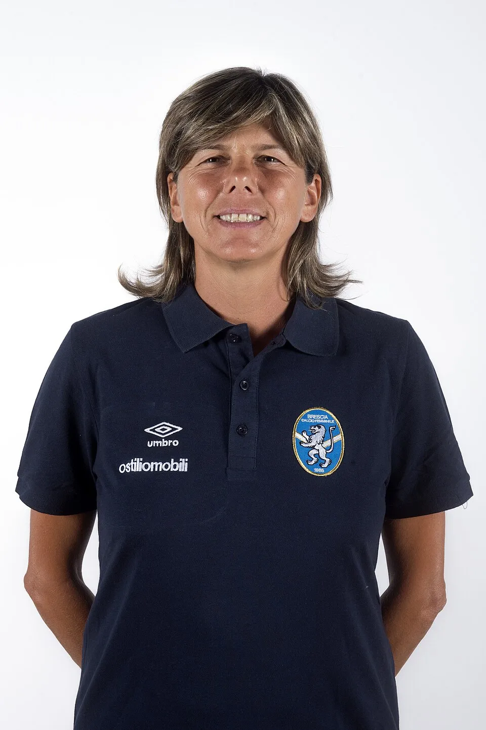 Pelatih sepak bola wanita Italia Milena Bertolini di lapangan hijau