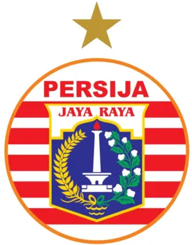 Pemain Persija Jakarta berlaga di lapangan hijau stadion kebanggaan ibu kota