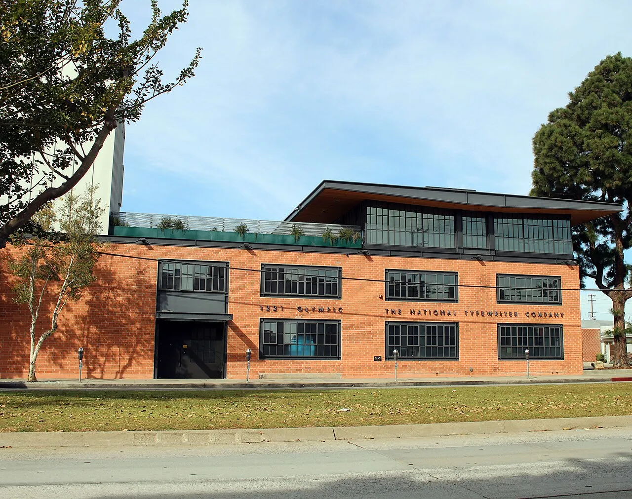 Kantor pusat Black Bear Pictures di Santa Monica, California