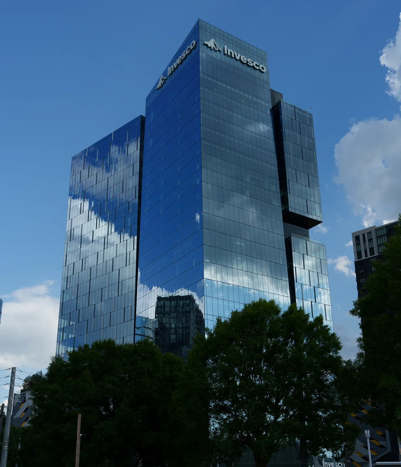 Gedung kantor pusat perusahaan investasi global Invesco di Atlanta