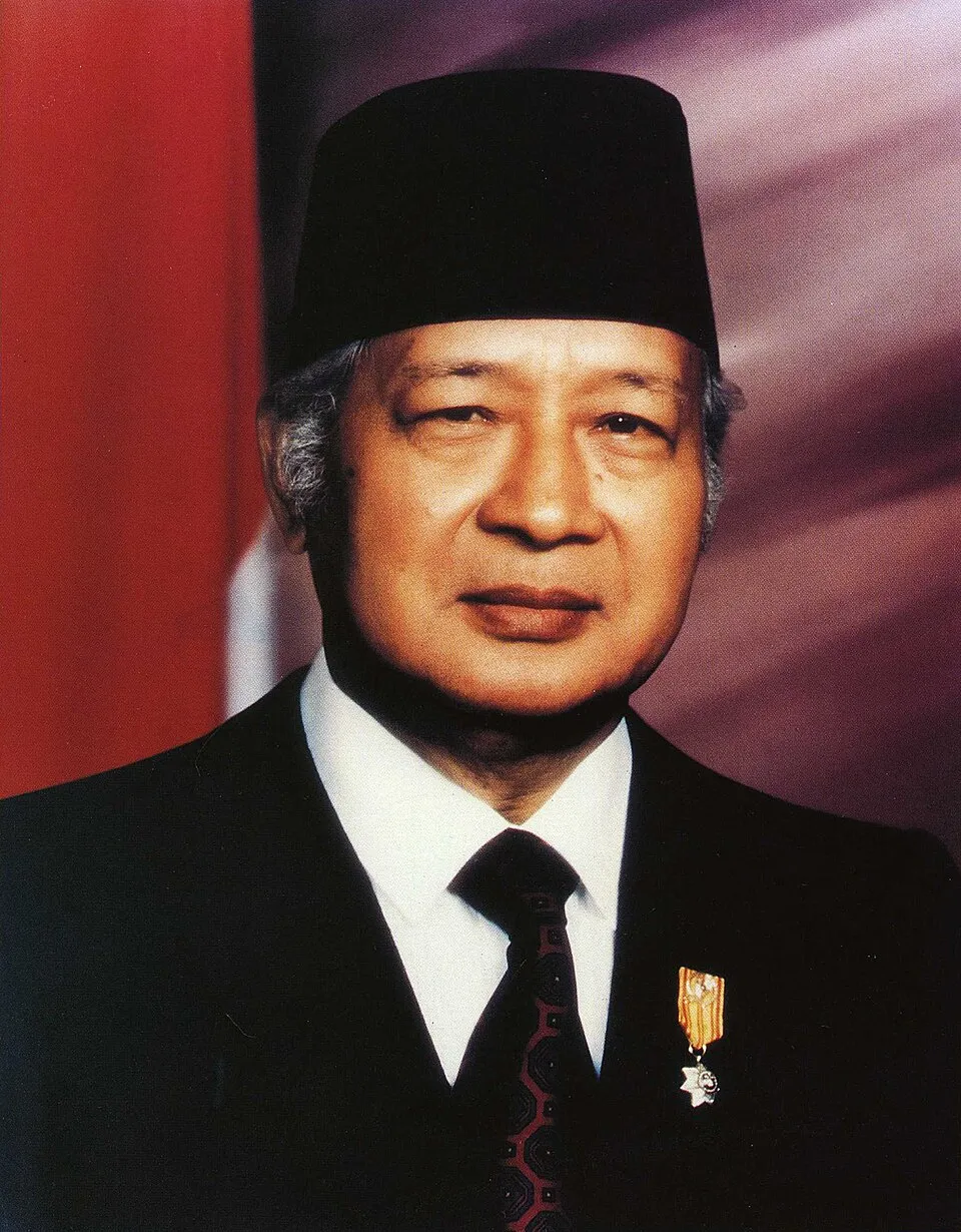 Potret Presiden Soeharto pemimpin Orde Baru dengan masa jabatan terlama di Indonesia