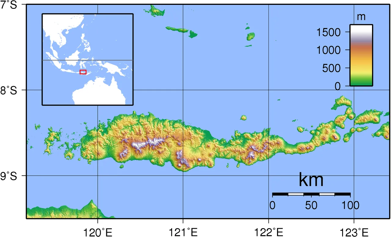 Pemandangan alam Pulau Flores yang memukau dengan perbukitan hijau dan laut biru di Nusa Tenggara Timur