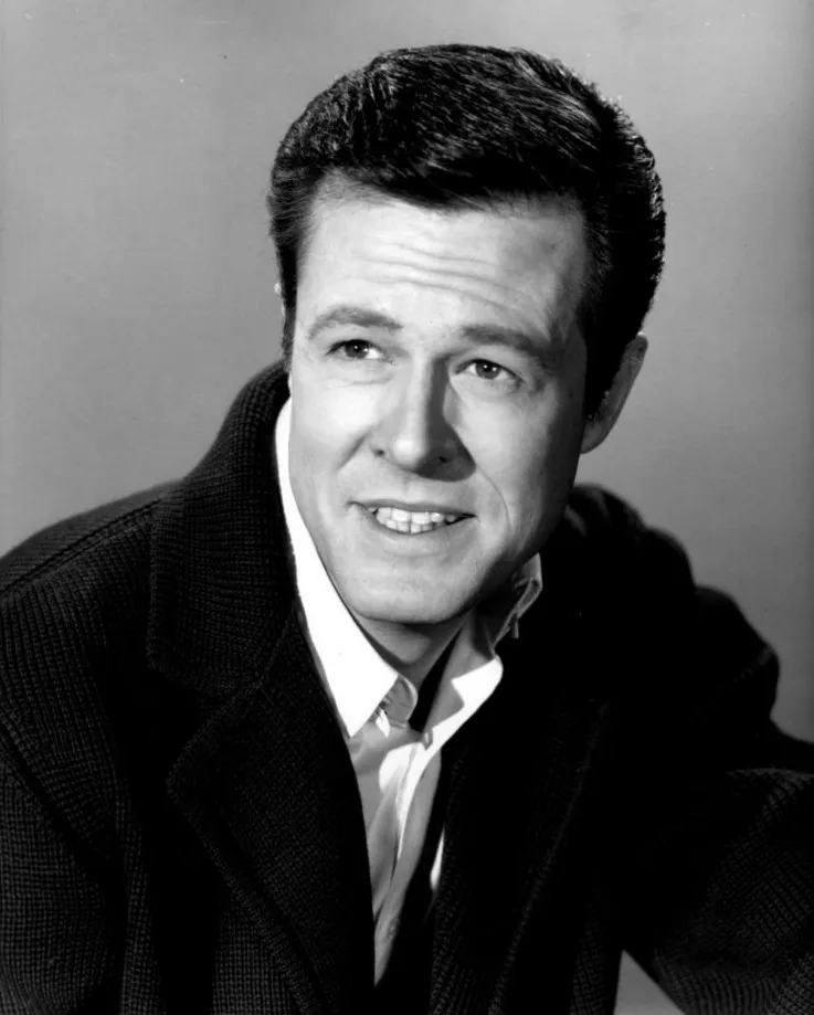 Profil Robert Culp aktor legendaris serial spionase I Spy