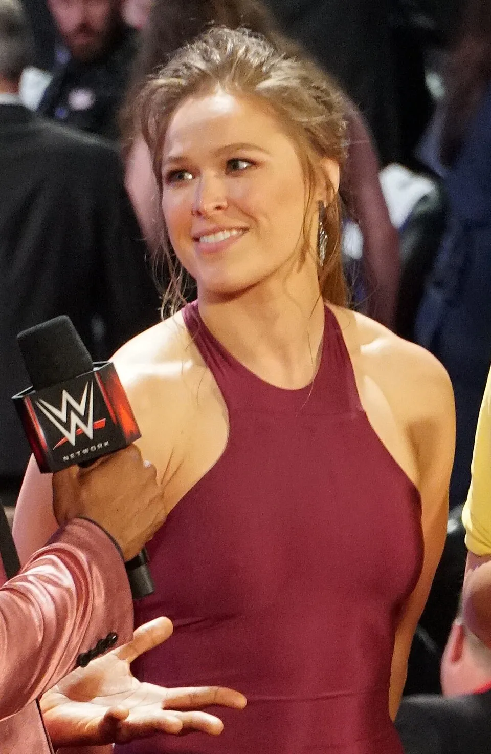 Mantan petarung UFC dan superstar WWE asal Amerika Serikat Ronda Rousey