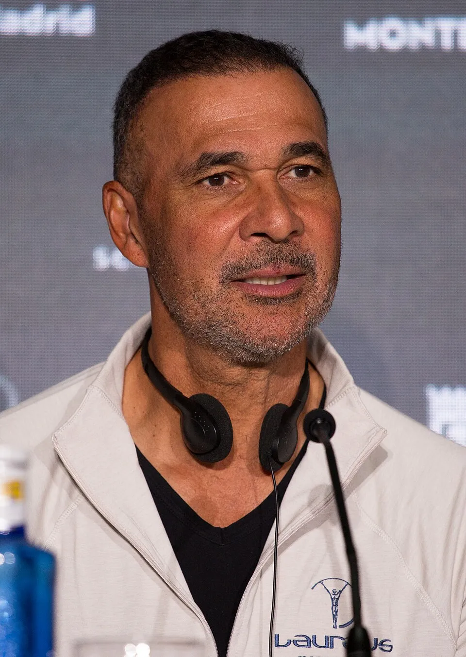 Legenda sepak bola Belanda dan AC Milan Ruud Gullit