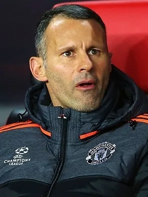 Profil legenda Manchester United Ryan Giggs saat aktif bermain di lapangan