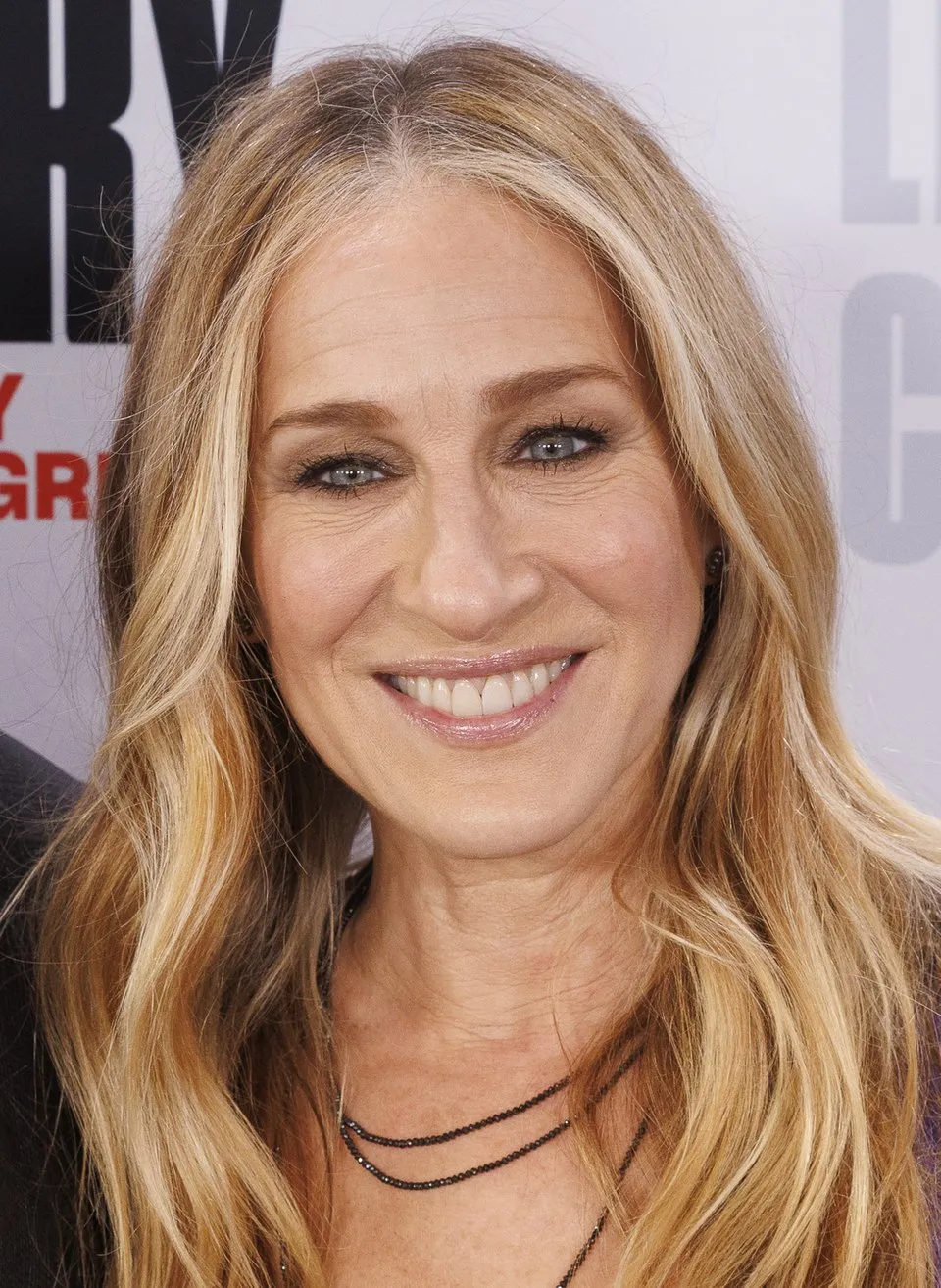 Aktris Sarah Jessica Parker dalam sebuah acara karpet merah prestisius
