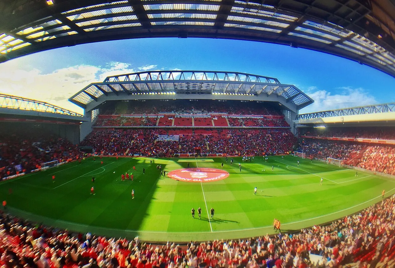 Stadion Anfield kandang Liverpool F.C. dari udara