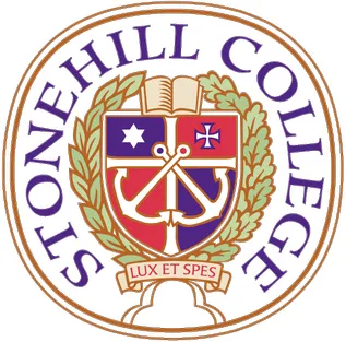Gedung utama bersejarah Stonehill College di Easton, Massachusetts