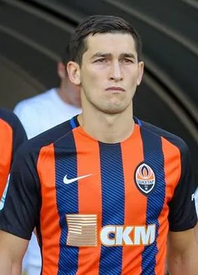 Profil Taras Stepanenko mantan gelandang Shakhtar Donetsk