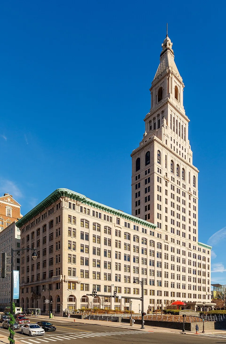 Gedung kantor pusat The Travelers Companies di Amerika Serikat