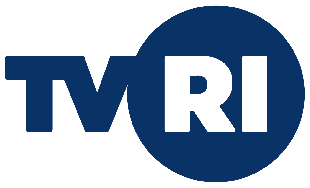 Gedung studio dan logo Televisi Republik Indonesia sebagai media penyiaran publik