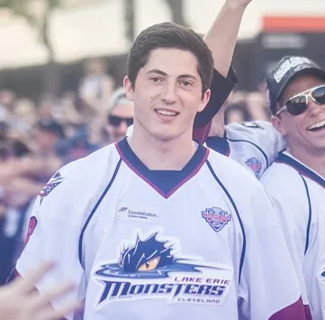 Profil Zach Werenski sebagai pemain bertahan andalan Columbus Blue Jackets di NHL