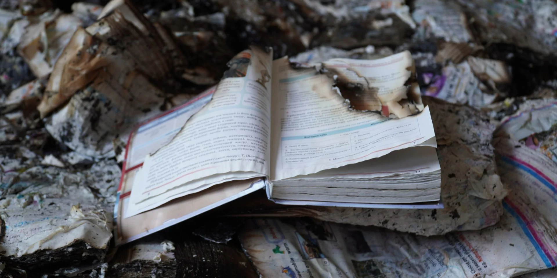 Gudang Ranok Publishing House di Kharkiv terbakar setelah serangan udara Rusia