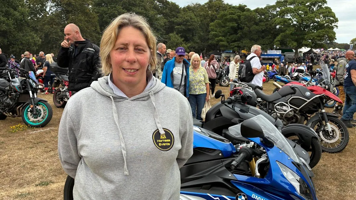 Ratusan sepeda motor berjajar rapi dalam ajang Hornsea Bike Show di Hall Garth Park
