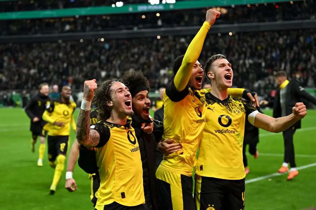 Penyerang Borussia Dortmund Fabio Silva dalam sesi latihan