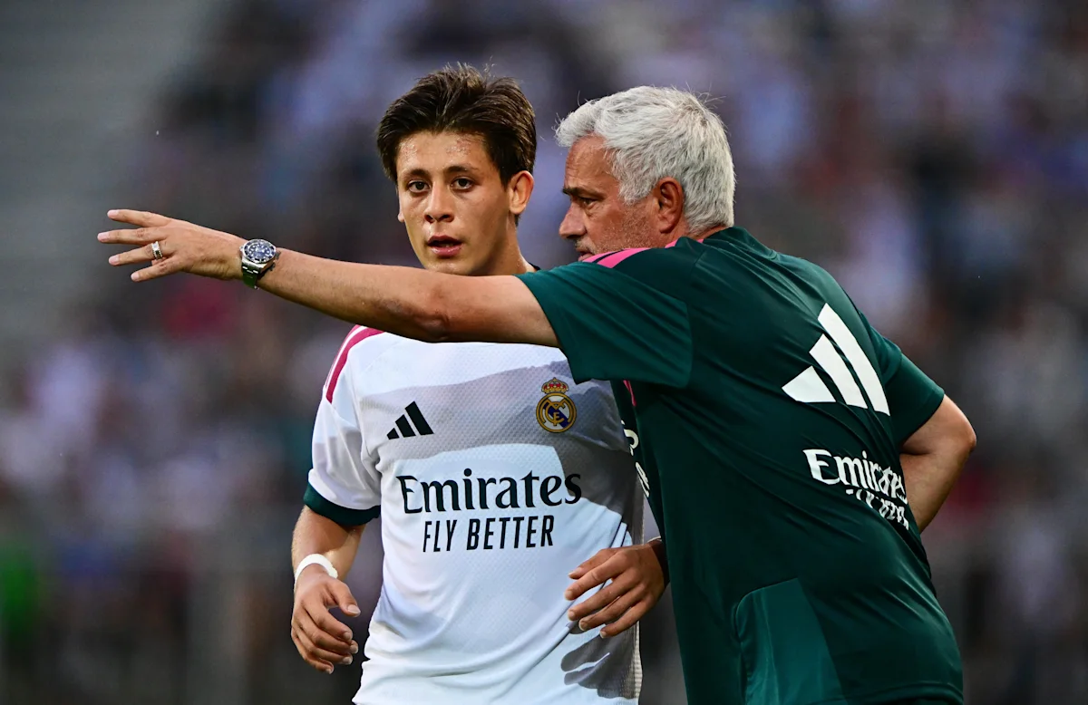 Gelandang incaran Real Madrid Rodri saat berlaga di lapangan hijau